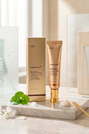 MEDICUBE DEEP LIFTING PEPTIDE EYE CREAM FOR FACE 30 ml